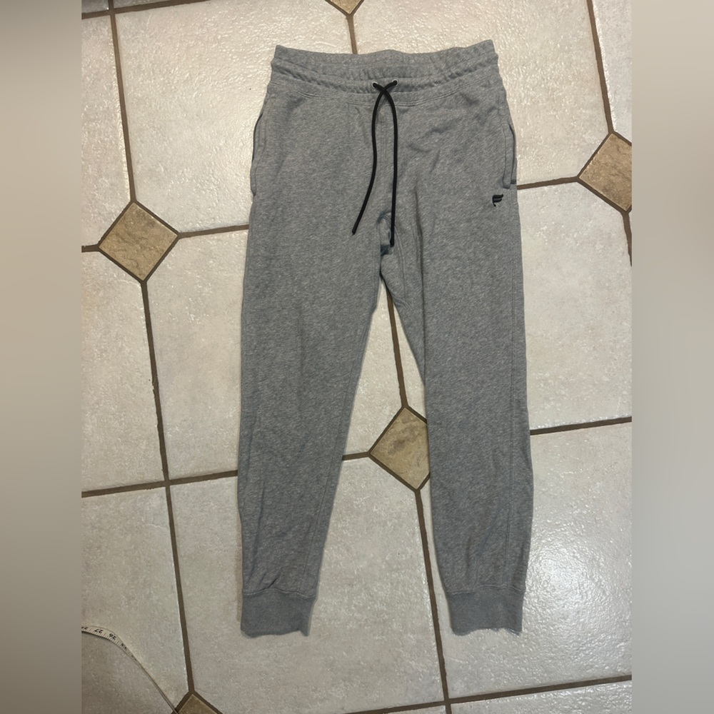 Fabletics Gray Sweatpants with Tapered Legs